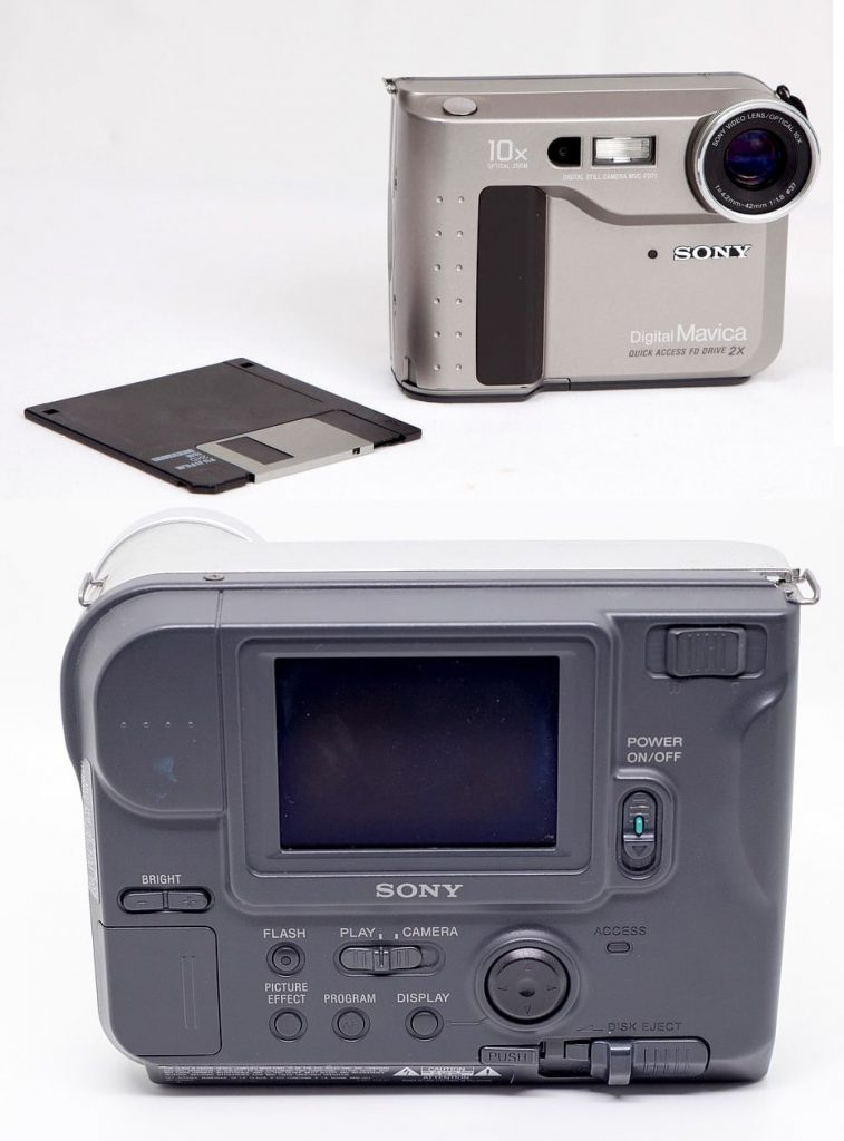 sony mavica FD-71 floppy disk camera from the 1990s that was my first camera as a photographer