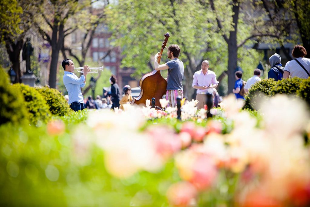 musicians play in Union Square